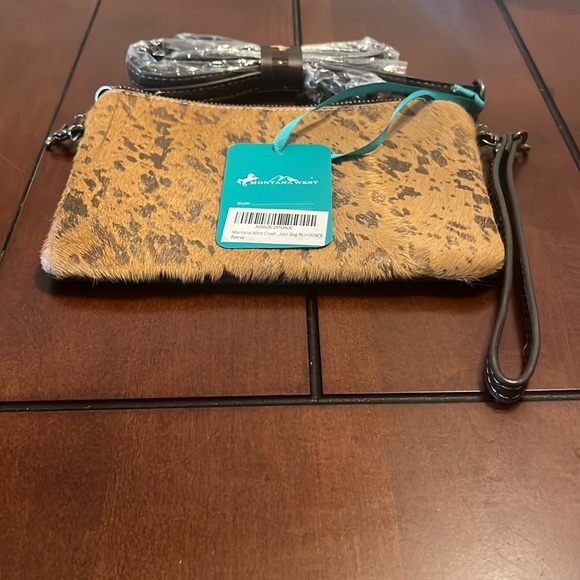 Wristlet/small purse combo - Picture 5 of 5